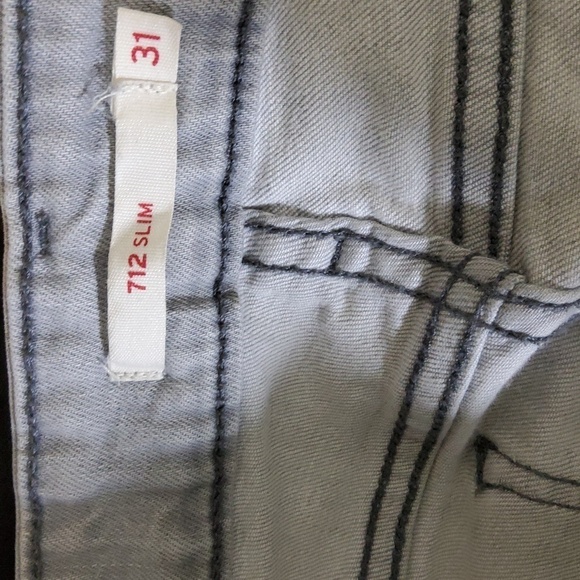 Levi Strauss & Co 712 Slim Light Wash Women's Jeans Size 31 - Picture 5 of 8